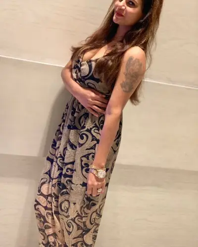 Mandawar Escort